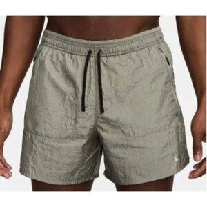 Nike Stride Running Division 5" length Running Shorts Size Small FN3391-053